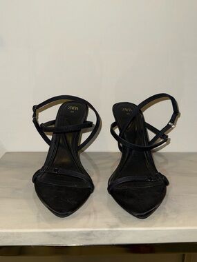 Zara Black Strappy Pointed-Heel Sandals